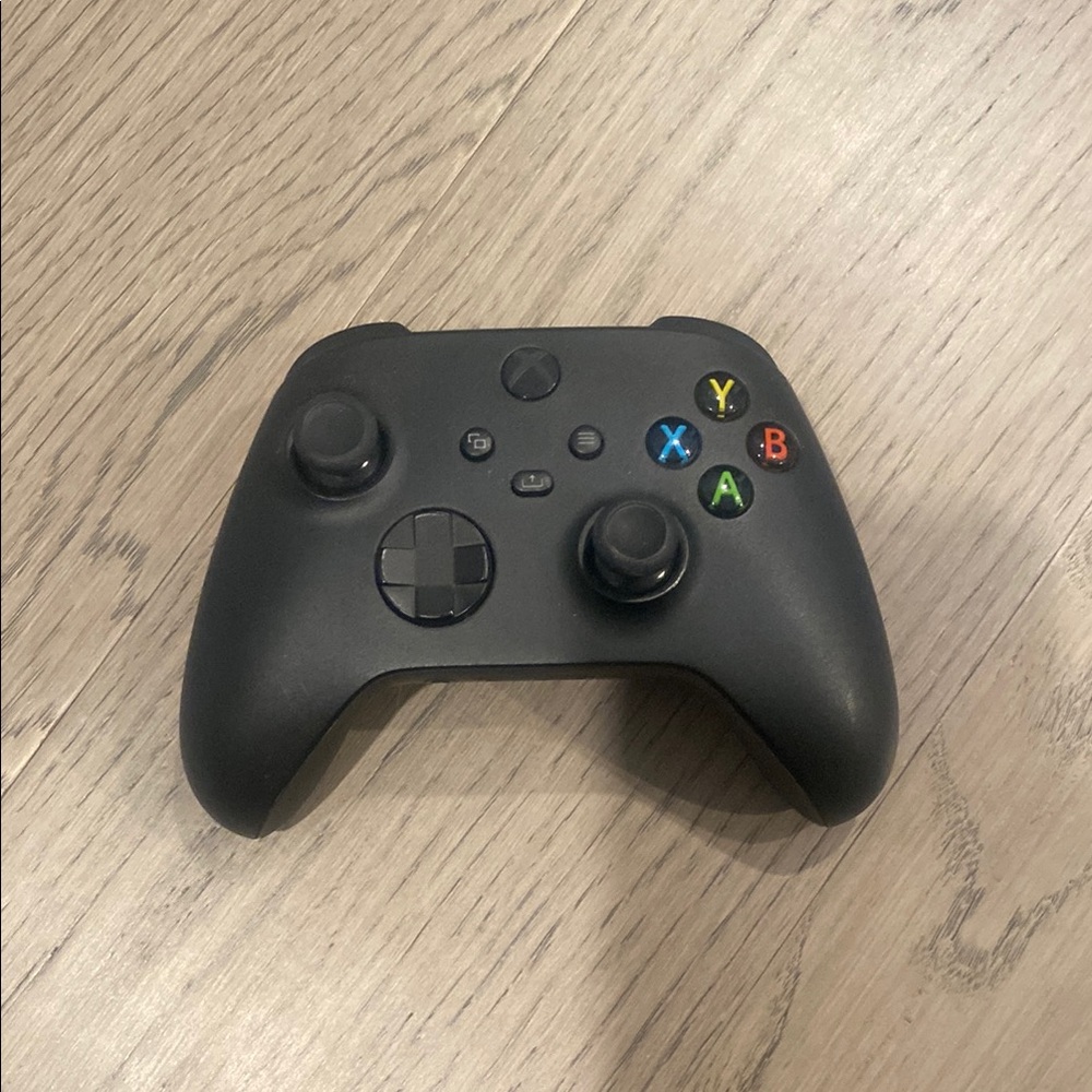Black Xbox Series X/S Wireless Controller with Streamlined Design
